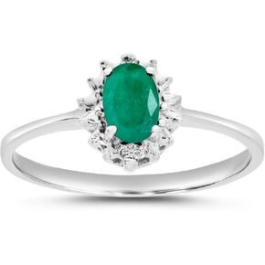 10k White Gold Oval Emerald And Diamond Ring in Saudi Arabia