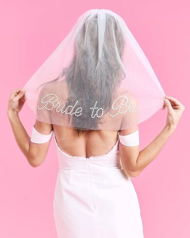 xo, Fetti Bride To Be Pearl Veil | Bachelorette Party, Bridal Shower, White Tulle, Engagement, Bach Party Headwear, Wedding Accessory in Saudi Arabia