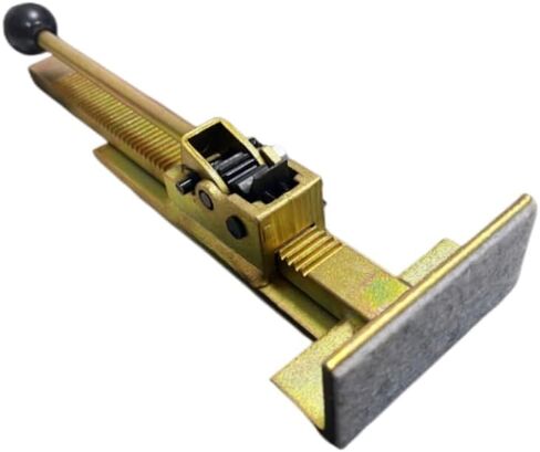 مقبس أرضيات من الخشب الصلب، أداة تحديد موضع سريعة الفك لتسوية وتثبيت لوح الفينيل للأرضيات الصلبة، أداة تثبيت فجوة الأرضية، مقبس أرضيات مصقولة مع اللباد، حماية الأرضية من الخدوش in Kuwait