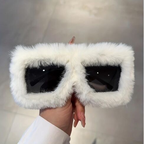 1pc women's large glasses, wide frame (6.5 inches), lightweight PC frame and lenses, party clothing, daily glasses in Saudi Arabia