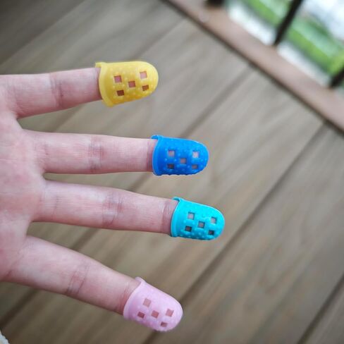 20pcs Kids Silicone Finger Protectors, Suitable for Children Aged 10 and Above Five Colors Guitar Fingertip Protector Finger Covers Chord Presser for Ukulele Guitar Bass in Saudi Arabia