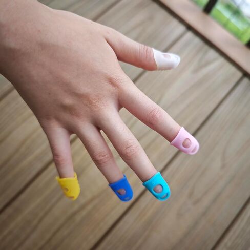 20pcs Kids Silicone Finger Protectors, Suitable for Children Aged 10 and Above Five Colors Guitar Fingertip Protector Finger Covers Chord Presser for Ukulele Guitar Bass in Saudi Arabia