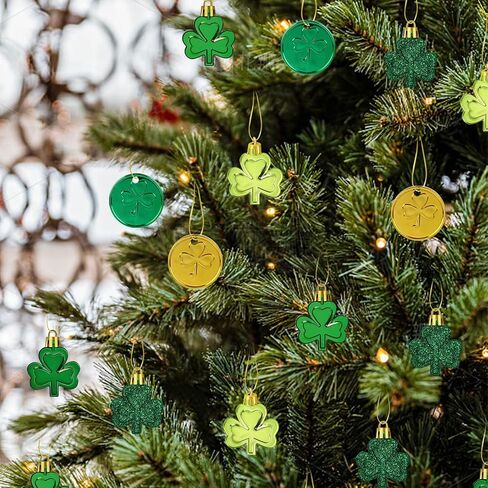 48 قطعة من ديكورات عيد القديس باتريك وزخارف شامروك وعملات ذهبية، عملات البرسيم السعيدة لعيد القديس باتريك وديكورات معلقة على طاولة شجرة عيد القديس باتريك، 6 أنماط in Kuwait