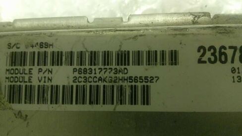 وحدة التحكم في المحرك ECM 3.6L تناسب شاحن 16-17 300 68243309AB 68317773AD in Kuwait