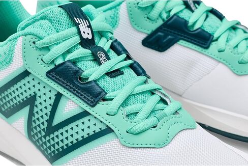 حذاء تنس نسائي من New Balance 696v6، Nb 102 أبيض/نهاية عميقة، 10 XW in Saudi Arabia