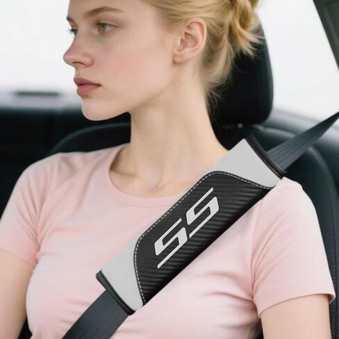 قطعتان من وسائد حزام الأمان الجلدية المصنوعة من ألياف الكربون وسادة الكتف الناعمة لسيارة Camaro RS Equinox Malibu Traverse Blazer Cruze Trailblazer Trax Sonic Spark Accessories، وسادات حزام مقعد السيارة، وسادة غطاء حزام الأمان in Kuwait