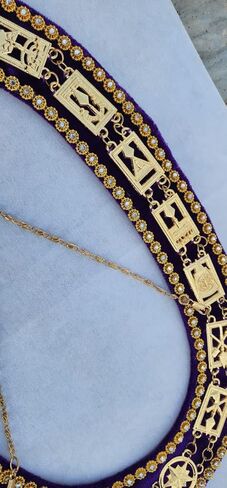 Masonic Regalia Cryptic Mason Royal & Select أحجار الراين ذات الياقة الرئيسية - سلسلة ذهبية داعمة باللون الأرجواني وأحجار الراين in Kuwait
