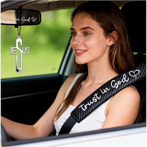 الثقة في الله أغطية أحزمة الأمان (2 قطعة) + ملصقات مرآة الرؤية الخلفية (4 قطع) + قلادة صليب يسوع، ملحقات السيارة المسيحية الداخلية للرجال والنساء، هدايا السائق الجديدة هدايا الكنيسة المعمودية الدينية المسيحية in Kuwait