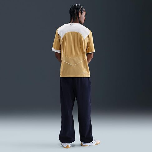 قميص كرة القدم توتال 90 Dri-FIT بأكمام قصيرة للرجال من نايكي (ذهبي للنادي/أبيض ساميت/أبيض ساميت) in Kuwait