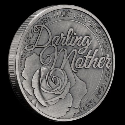 عملة فضية قديمة محظوظة مع وردة مزهرة وبرسيم ذو أربع أوراق للأم الحبيبة in Kuwait