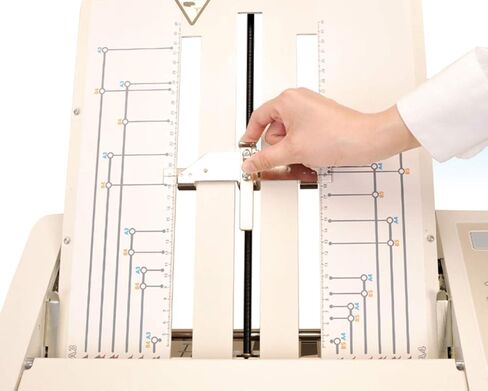 FO0601 موديل 208J مجلد ورق يدوي لتغذية الاحتكاك، نظام تغذية احتكاك ثلاثي الأسطوانات، للطيات القياسية والمخصصة، لوحة تحكم تعمل باللمس مع عداد مكون من 4 أرقام، ناقل تلقائي in Kuwait