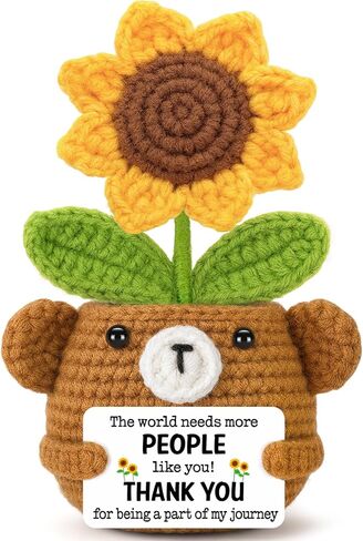 GevGuxLuo Mini Positive Sunflower Bear كروشيه زهور مع بطاقة أنت مدهش، ملهمة مصنوعة يدويًا لعيد الأم تقديرًا لعيد الميلاد، هدية شكر للنساء والرجال والمعلمين والممرضات وزملاء العمل in Kuwait