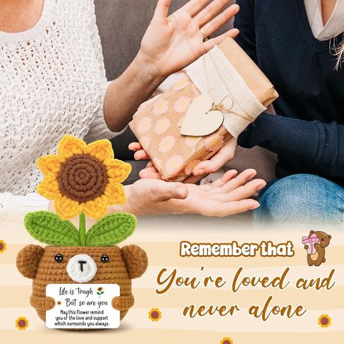 GevGuxLuo Mini Positive Sunflower Bear كروشيه زهور مع بطاقة أنت مدهش، ملهمة مصنوعة يدويًا لعيد الأم تقديرًا لعيد الميلاد، هدية شكر للنساء والرجال والمعلمين والممرضات وزملاء العمل in Kuwait