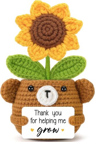 GevGuxLuo Mini Positive Sunflower Bear كروشيه زهور مع بطاقة أنت مدهش، ملهمة مصنوعة يدويًا لعيد الأم تقديرًا لعيد الميلاد، هدية شكر للنساء والرجال والمعلمين والممرضات وزملاء العمل in Kuwait