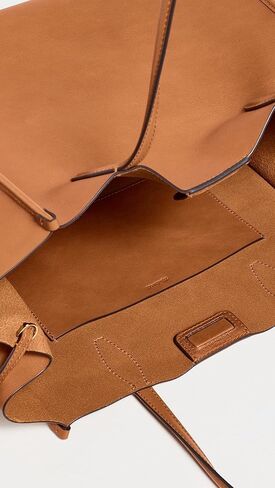 Madewell Women's The Lexington Tote in Leather in Saudi Arabia