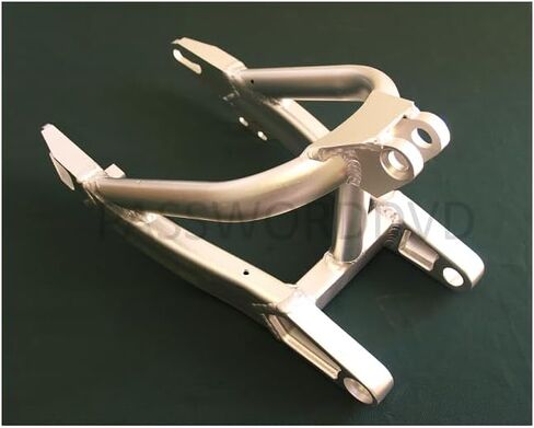 Replacement 17"-Inch Aluminum Extended Swingarm Swing Arm Disc Brake for Dirt Bikes Compatible with Honda CRF50 XR50 SDG SSR 107 110 125cc Pit Bikes And Their Clones. Triangular Shape in Kuwait
