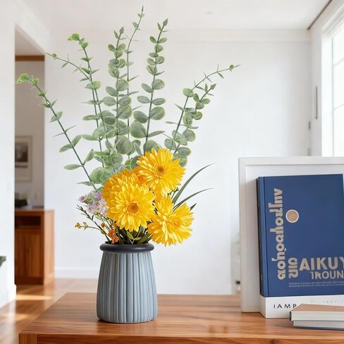 10 قطع من سيقان الأوكالبتوس الاصطناعية وأوراق الأوكالبتوس الصناعية وفروع النباتات الخضراء المزيفة وزهور وهمية لحفلات الزفاف المركزية وعيد الفصح وديكور المنزل في المزرعة in Kuwait