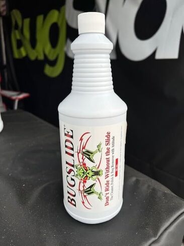 BugSlide Saver Pack, 4 oz Travel Kit with Microfiber Cloth, 16 oz Spray Kit with Microfiber Cloth, 32 oz Refill Bottle, Waterless Detailer, Cleans All Surfaces and Vehicles Without Scratching in Kuwait