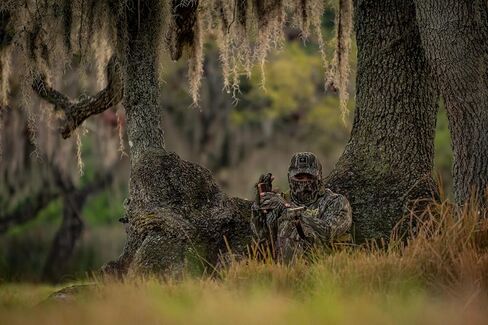 Nomad Mens Loose Gaiter | Lightweight & Breathable Camo Neck Gaiter, Mossy Oak Bottomland, One Size in Saudi Arabia