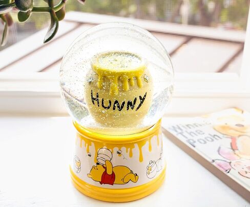 كرة ثلجية للبالغين من ديزني ويني ذا بوه هاني مع قطعة عرض لامعة دوارة | 6 بوصات طويل القامة in Kuwait