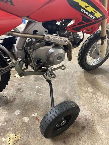 Generic ارتفاع قابل للتعديل Kawasaki KDX50 KDX 50 للأطفال الشباب - عجلات تدريب عالمية فقط - الدراجة غير متضمنة!, أسود in Kuwait