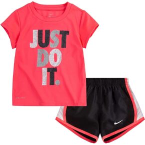 Nike Girl's Graphic Print T Shirt & Shorts 2 Piece Set (Black(16D263-023)/Pink/White, 12 Months)