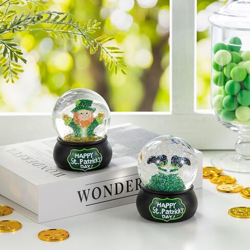 مجموعة Glitzhome مكونة من كرتين مائيتين من راتينج St.Patrick's Leprechaun، تصميم Leprechaun الاحتفالي والعملات الذهبية/نبات النفل، كرات ثلجية مصنوعة يدويًا لتزيين طاولة عيد القديس باتريك in Saudi Arabia