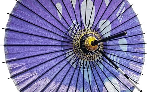 مظلة قابلة للطي على الطراز الياباني مع مقبض للرقص أو التصوير الفوتوغرافي قطرات الماء الأرجوانية in Kuwait