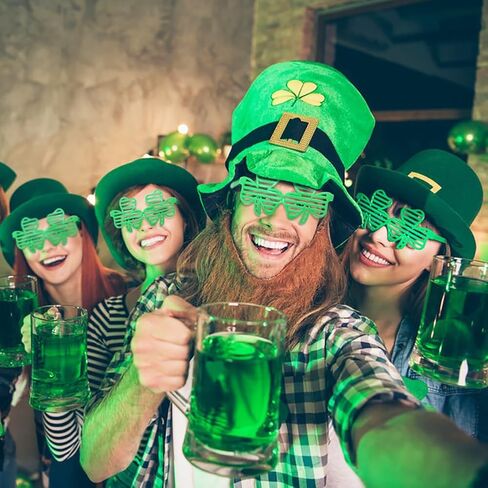 24 حزمة من نظارات عيد القديس باتريك شامروك، نظارات شمسية من البلاستيك بأربعة أوراق البرسيم من أجل هدايا حفلات عيد القديس باتريك، ودعائم كشك الصور، وإكسسوارات الأزياء in Saudi Arabia