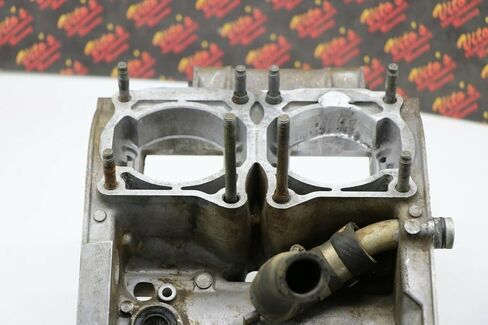 Vito's CASE TO CYLINDER stud set -fits Yamaha Banshee 1987-2006 Crankcase lower in Saudi Arabia