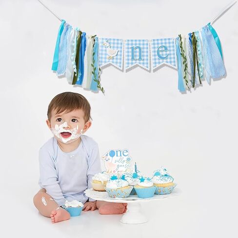 لافتة كرسي مرتفع لعيد الميلاد الأول من Goose - لافتة كرسي مرتفع واحدة من Silly Goose لمستلزمات حفلات أعياد الميلاد للأولاد، ديكورات حفلات إكليل كرسي مرتفع، دعامات صور لسحق الكيك in Kuwait