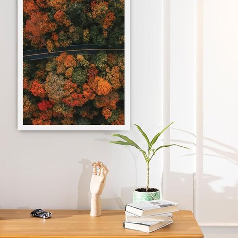 إطار عرض أبيض A2 مع حصيرة للملصقات والصور مقاس 16.5 × 23.4 بوصة - تعليق على الحائط أفقيًا وعموديًا، مناسب للصور والملصقات والأعمال الفنية - هدايا عيد الميلاد وديكور المنزل in Kuwait