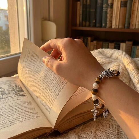 هدايا بيرسي جاكسون وأنابيث الحصرية: سوار عصري من الحجر الطبيعي مع تعليقات ذات طابع خاص - عناصر أزياء قابلة للتجميع in Kuwait