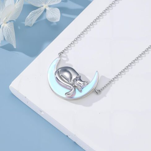 Natural Moonstone Moon Cat Necklace for Women 925 Sterling Silver Moon Cat Pendant Holiday Commemorative Gifts in Saudi Arabia