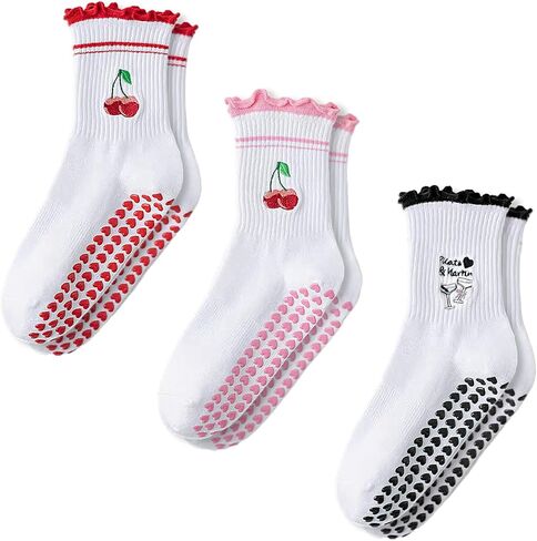 3 أزواج من جوارب البيلاتس، جوارب نسائية، جزيئات قلب الحب المضادة للانزلاق، جوارب يوجا متوسطة الساق للبيلاتيس والباليه واليوجا in Kuwait