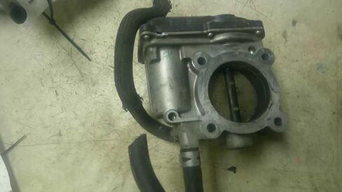 صمام الخانق للجسم سيدان 1.8L يناسب 11-19 كورولا 337-50293 in Kuwait