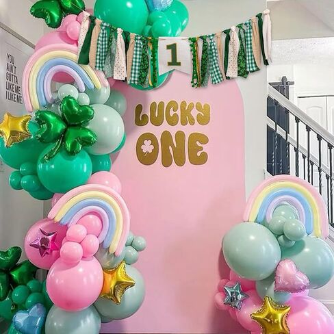 لافتة كرسي مرتفع Lucky One - لافتة كرسي عالٍ لعيد القديس باتريك شامروك لعيد ميلاد الطفل الأول، خلفية لتزيين حفلات عيد الميلاد على شكل كعكة البرسيم، دعامة صور لحفلات أعياد الميلاد الأولى in Kuwait