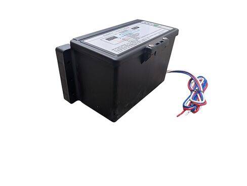 طقم انفصال المقطورة تحميل علوي مع مؤشر شحن LED بطارية 12V10AH مفتاح فرامل مقطورة الطوارئ للمقطورات ذات المحور الثلاثي in Kuwait