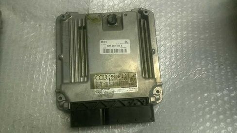 وحدة التحكم في المحرك ECM 2.0L Turbo تناسب 13-15 متوافقة مع Audi Q5 8R1 907 115 B 8R1907115B in Kuwait
