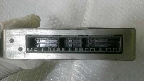 وحدة التحكم في المحرك ECM تناسب 96-97 متوافقة مع Toyota RAV4 89661-42140 8966142140 in Saudi Arabia