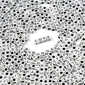 Cousin DIY 1,000 Pieces White Acrylic Alphabet Letter A-Z Square Beads for DIY Jewelry Making, Friendship Bracelets, Necklaces, Key Chains, and Crafts, Small