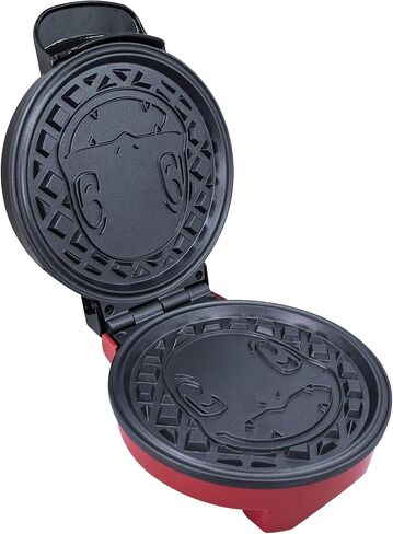 Uncanny Brands Pokémon Charmander Waffle Maker - Make Bounty Charmander Waffles - Kitchen Appliance in Saudi Arabia