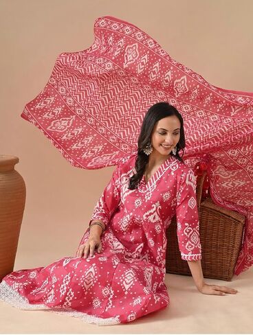 بنطلون كورتا مستقيم مطبوع عليه زهور رايون أناركالي للسيدات مع مجموعة وشاح in Kuwait