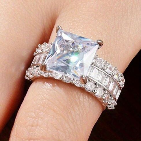 Luxury Engagement Ring Blingbling Square Cut Synthetic Gemstone for Women Anniversary Jewelry Classical Wedding Ring in Saudi Arabia