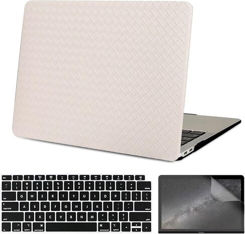 متوافق مع حافظة MacBook Air 13 بوصة 2022-2025 مع معرف اللمس، (رقم الموديل A2681 A3113)، حافظة صلبة بنمط كلاسيكي مجدول ناعم مع غطاء لوحة مفاتيح وواقي شاشة، أبيض. in Kuwait