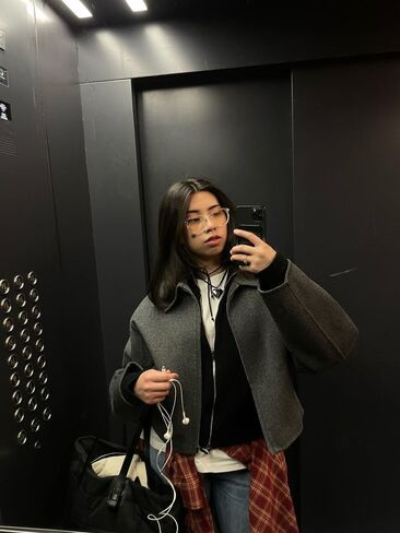 جاكيت نسائي من الصوف المقصوص للشتاء الدافئ من الصوف جاكيت بومبر بسحاب معاطف قصيرة مع جيوب (رمادي-S) in Kuwait