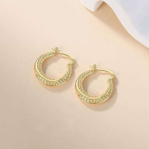 أقراط من الذهب عيار 14 قيراط للنساء أقراط من الذهب عيار 14 قيراط للنساء حلق حلقي للنساء حلق دوار بتصميم كرة صغيرة حلق مريح للنساء in Kuwait