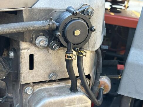 مضخة الوقود لبريجز وستراتون 808492 808656 ميكوني: نبض جزازة العشب عربة الغولف مضخة الوقود أجزاء المحرك الصغيرة لكوهلر جون ديري شبل كاديت كاواساكي إزغو نادي السيارات ياماها تورو هوندا بريداتور in Kuwait