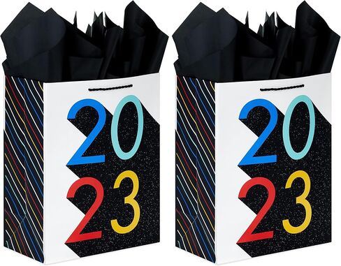 حقيبة هدايا تخرج كبيرة مقاس 13 بوصة من Hallmark مع مناديل ورقية (2024 قوس قزح مع لمعان أسود) للمدرسة الثانوية والكلية ورياض الأطفال والصف الثامن والمزيد in Kuwait