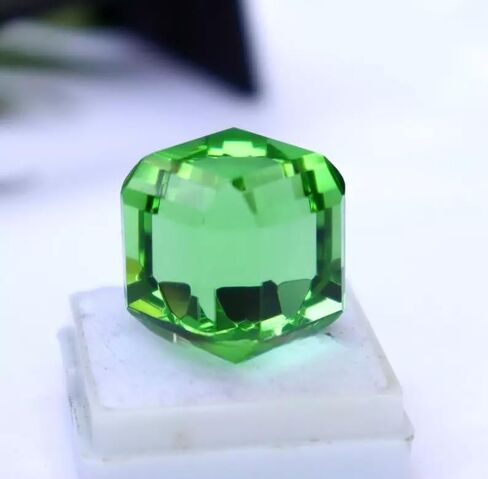 Natural 99 Ct Multicolor Peridot Faceted Certified Cube Shape Loose Gemstone Collectible Gems Stone For Making Jewelry in Saudi Arabia